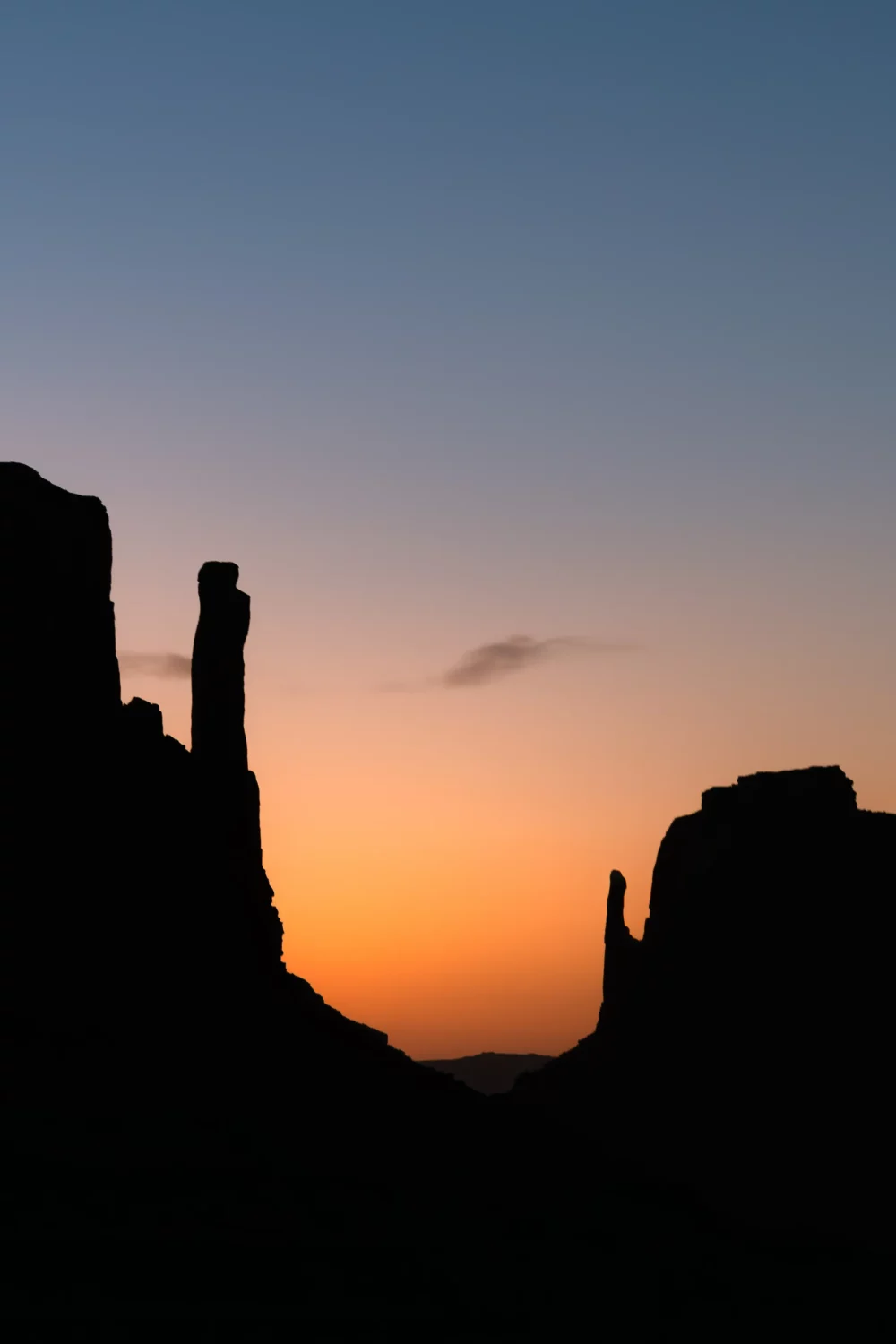 Hands of Tsé Bii' Ndzisgaii